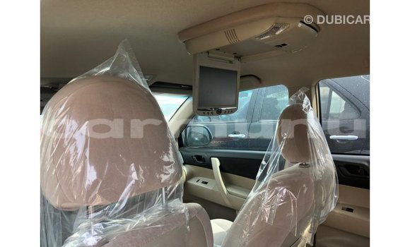 Acheter Import Voiture Toyota Highlander Bleu à Import - Dubai, Région de la Bouenza Acheter Import Voiture Toyota Highlander Bleu à Import - Dubai, Région de la Bouenza