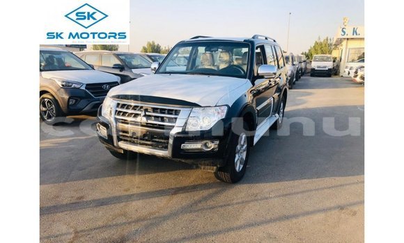 Acheter Import Voiture Mitsubishi Pajero Noir à Import - Dubai, Région de la Bouenza