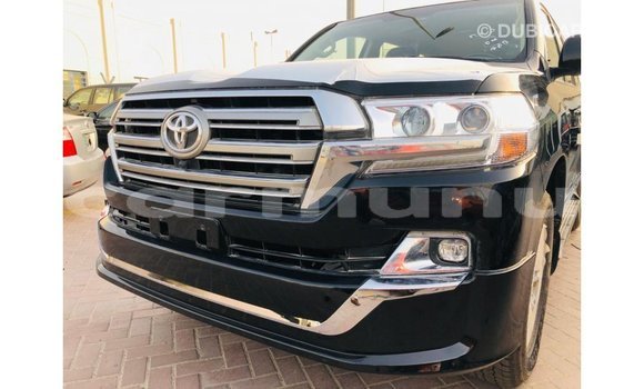 Acheter Import Voiture Toyota Land Cruiser Noir à Import - Dubai, Région de la Bouenza Acheter Import Voiture Toyota Land Cruiser Noir à Import - Dubai, Région de la Bouenza