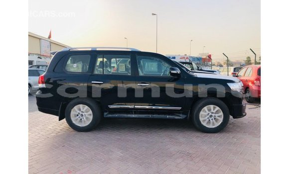 Acheter Import Voiture Toyota Land Cruiser Noir à Import - Dubai, Région de la Bouenza Acheter Import Voiture Toyota Land Cruiser Noir à Import - Dubai, Région de la Bouenza