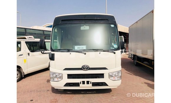 Acheter Import Voiture Toyota Coaster Blanc à Import - Dubai, Région de la Bouenza Acheter Import Voiture Toyota Coaster Blanc à Import - Dubai, Région de la Bouenza