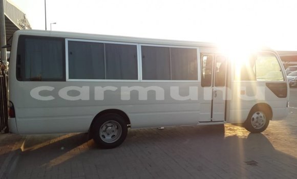 Acheter Import Voiture Toyota Coaster Blanc à Import - Dubai, Région de la Bouenza Acheter Import Voiture Toyota Coaster Blanc à Import - Dubai, Région de la Bouenza