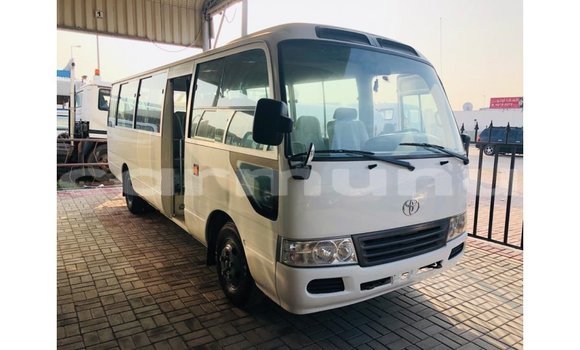 Buy Import Toyota Coaster White Car in Import - Dubai in Region of Bouenza Buy Import Toyota Coaster White Car in Import - Dubai in Region of Bouenza