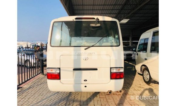 Acheter Import Voiture Toyota Coaster Blanc à Import - Dubai, Région de la Bouenza Acheter Import Voiture Toyota Coaster Blanc à Import - Dubai, Région de la Bouenza