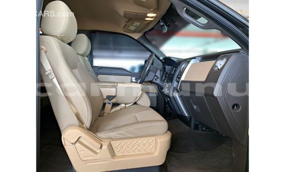 Acheter Import Voiture Ford Club Wagon Marron à Import - Dubai, Région de la Bouenza Acheter Import Voiture Ford Club Wagon Marron à Import - Dubai, Région de la Bouenza