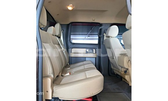 Acheter Import Voiture Ford Club Wagon Marron à Import - Dubai, Région de la Bouenza Acheter Import Voiture Ford Club Wagon Marron à Import - Dubai, Région de la Bouenza