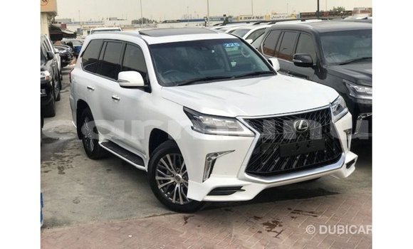 Acheter Import Voiture Lexus LX Blanc à Import - Dubai, Région de la Bouenza Acheter Import Voiture Lexus LX Blanc à Import - Dubai, Région de la Bouenza