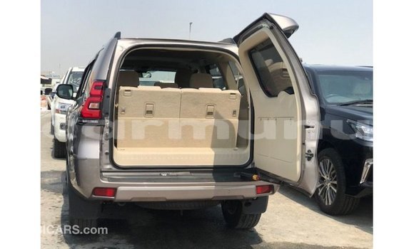 Buy Import Toyota Prado Brown Car in Import - Dubai in Region of Bouenza Buy Import Toyota Prado Brown Car in Import - Dubai in Region of Bouenza