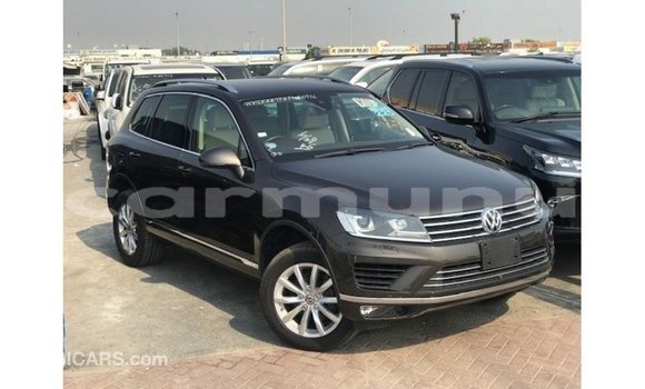 Acheter Import Voiture Volkswagen Touareg Marron à Import - Dubai, Région de la Bouenza Acheter Import Voiture Volkswagen Touareg Marron à Import - Dubai, Région de la Bouenza