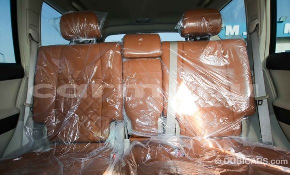 Acheter Import Voiture Toyota Prado Blanc à Import - Dubai, Région de la Bouenza Acheter Import Voiture Toyota Prado Blanc à Import - Dubai, Région de la Bouenza