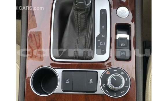 Acheter Import Voiture Volkswagen Touareg Marron à Import - Dubai, Région de la Bouenza Acheter Import Voiture Volkswagen Touareg Marron à Import - Dubai, Région de la Bouenza