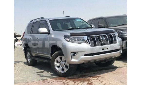 Acheter Import Voiture Toyota Prado Autre à Import - Dubai, Région de la Bouenza