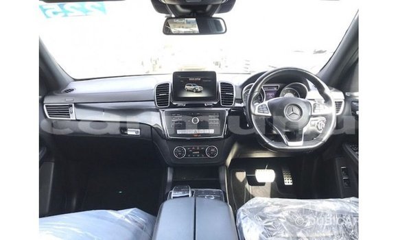 Buy Import Mercedes-Benz 190 White Car in Import - Dubai in Region of Bouenza Buy Import Mercedes-Benz 190 White Car in Import - Dubai in Region of Bouenza