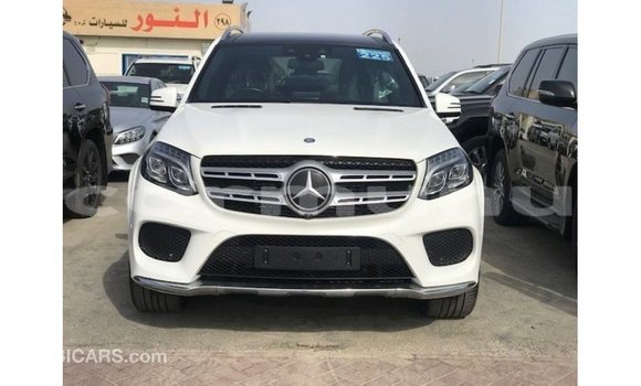 Buy Import Mercedes-Benz 190 White Car in Import - Dubai in Region of Bouenza Buy Import Mercedes-Benz 190 White Car in Import - Dubai in Region of Bouenza