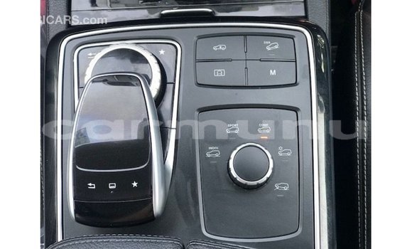 Buy Import Mercedes-Benz 190 White Car in Import - Dubai in Region of Bouenza Buy Import Mercedes-Benz 190 White Car in Import - Dubai in Region of Bouenza