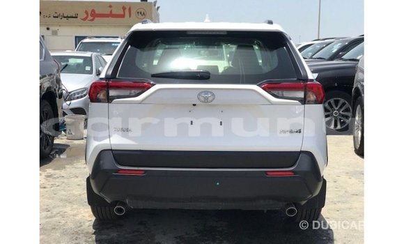 Buy Import Toyota HiAce White Truck in Import - Dubai in Region of Bouenza Buy Import Toyota HiAce White Truck in Import - Dubai in Region of Bouenza