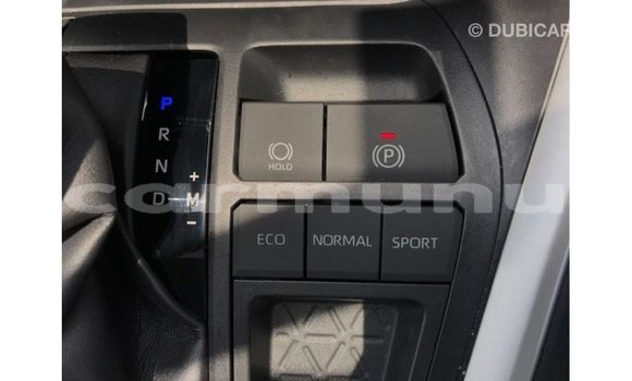 Buy Import Toyota HiAce White Truck in Import - Dubai in Region of Bouenza Buy Import Toyota HiAce White Truck in Import - Dubai in Region of Bouenza