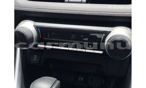 Buy Import Toyota HiAce White Truck in Import - Dubai in Region of Bouenza Buy Import Toyota HiAce White Truck in Import - Dubai in Region of Bouenza