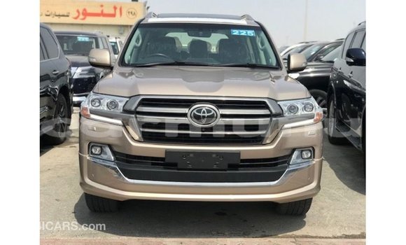 Buy Import Toyota Land Cruiser Other Car in Import - Dubai in Region of Bouenza Buy Import Toyota Land Cruiser Other Car in Import - Dubai in Region of Bouenza
