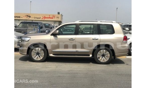 Buy Import Toyota Land Cruiser Other Car in Import - Dubai in Region of Bouenza Buy Import Toyota Land Cruiser Other Car in Import - Dubai in Region of Bouenza