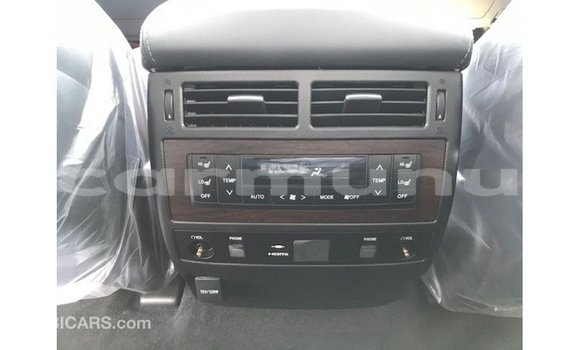 Buy Import Toyota Land Cruiser Other Car in Import - Dubai in Region of Bouenza Buy Import Toyota Land Cruiser Other Car in Import - Dubai in Region of Bouenza