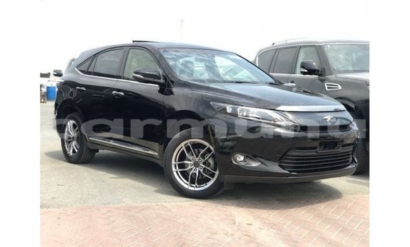 Acheter Import Voiture Toyota Harrier Noir à Import - Dubai, Région de la Bouenza