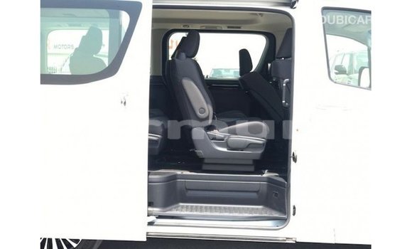 Buy Import Toyota Granvia White Car in Import - Dubai in Region of Bouenza Buy Import Toyota Granvia White Car in Import - Dubai in Region of Bouenza