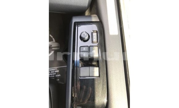 Buy Import Toyota Granvia White Car in Import - Dubai in Region of Bouenza Buy Import Toyota Granvia White Car in Import - Dubai in Region of Bouenza