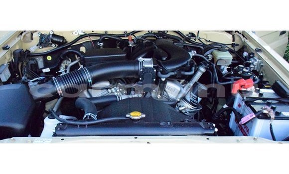 Acheter Import Voiture Toyota Land Cruiser Beige à Import - Dubai, Région de la Bouenza Acheter Import Voiture Toyota Land Cruiser Beige à Import - Dubai, Région de la Bouenza