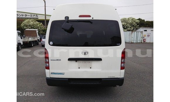 Buy Import Toyota Hiace White Car in Import - Dubai in Region of Bouenza Buy Import Toyota Hiace White Car in Import - Dubai in Region of Bouenza