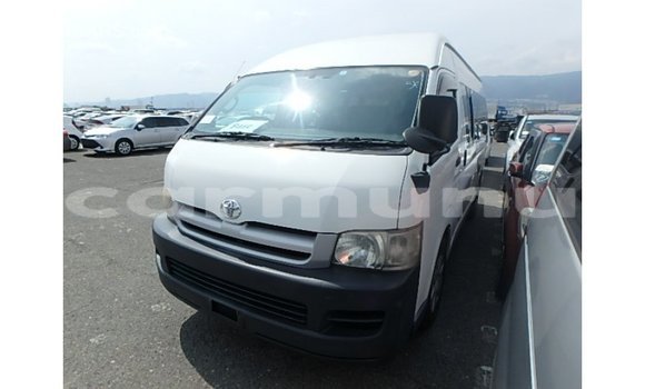 Buy Import Toyota Hiace White Car in Import - Dubai in Region of Bouenza Buy Import Toyota Hiace White Car in Import - Dubai in Region of Bouenza