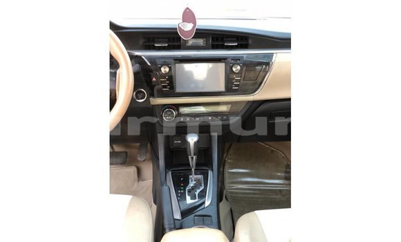 Buy Import Toyota Corolla White Car in Import - Dubai in Region of Bouenza Buy Import Toyota Corolla White Car in Import - Dubai in Region of Bouenza