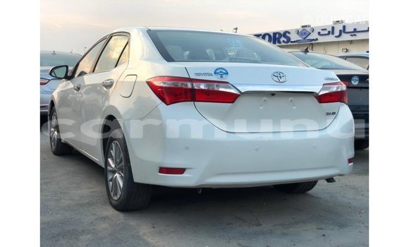 Buy Import Toyota Corolla White Car in Import - Dubai in Region of Bouenza Buy Import Toyota Corolla White Car in Import - Dubai in Region of Bouenza