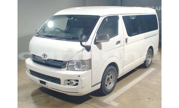 Buy Import Toyota Hiace White Car in Import - Dubai in Region of Bouenza Buy Import Toyota Hiace White Car in Import - Dubai in Region of Bouenza