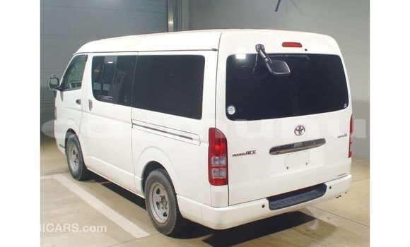 Buy Import Toyota Hiace White Car in Import - Dubai in Region of Bouenza Buy Import Toyota Hiace White Car in Import - Dubai in Region of Bouenza