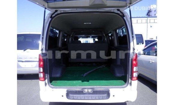 Buy Import Toyota Hiace White Car in Import - Dubai in Region of Bouenza Buy Import Toyota Hiace White Car in Import - Dubai in Region of Bouenza