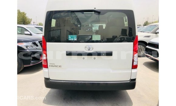 Acheter Import Voiture Toyota Hiace Blanc à Import - Dubai, Région de la Bouenza Acheter Import Voiture Toyota Hiace Blanc à Import - Dubai, Région de la Bouenza