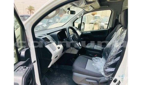 Acheter Import Voiture Toyota Hiace Blanc à Import - Dubai, Région de la Bouenza Acheter Import Voiture Toyota Hiace Blanc à Import - Dubai, Région de la Bouenza