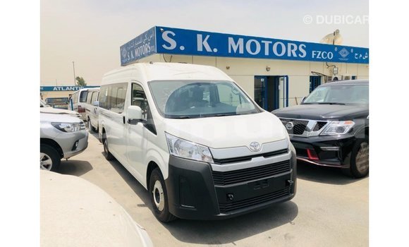 Acheter Import Voiture Toyota Hiace Blanc à Import - Dubai, Région de la Bouenza Acheter Import Voiture Toyota Hiace Blanc à Import - Dubai, Région de la Bouenza