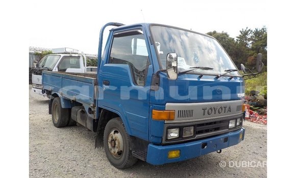 Buy Import Toyota Dyna Blue Truck in Import - Dubai in Region of Bouenza Buy Import Toyota Dyna Blue Truck in Import - Dubai in Region of Bouenza