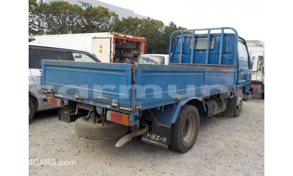 Buy Import Toyota Dyna Blue Truck in Import - Dubai in Region of Bouenza Buy Import Toyota Dyna Blue Truck in Import - Dubai in Region of Bouenza