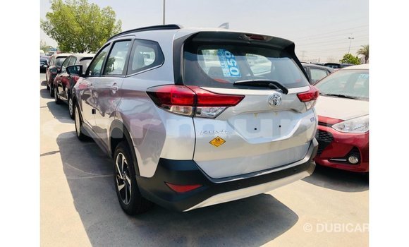 Acheter Import Voiture Toyota Rush Rouge à Import - Dubai, Région de la Bouenza Acheter Import Voiture Toyota Rush Rouge à Import - Dubai, Région de la Bouenza