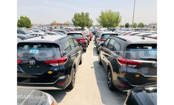 Acheter Import Voiture Toyota Rush Rouge à Import - Dubai, Région de la Bouenza Acheter Import Voiture Toyota Rush Rouge à Import - Dubai, Région de la Bouenza