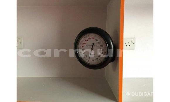 Buy Import Toyota Hiace White Car in Import - Dubai in Region of Bouenza Buy Import Toyota Hiace White Car in Import - Dubai in Region of Bouenza