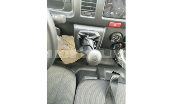 Acheter Import Utilitaire Toyota DA Blanc à Import - Dubai, Région de la Bouenza Acheter Import Utilitaire Toyota DA Blanc à Import - Dubai, Région de la Bouenza