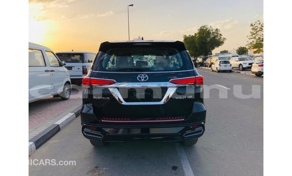 Buy Import Toyota Fortuner Black Car in Import - Dubai in Region of Bouenza Buy Import Toyota Fortuner Black Car in Import - Dubai in Region of Bouenza