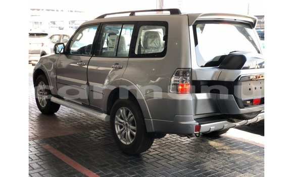 Buy Import Mitsubishi Pajero Other Car in Import - Dubai in Region of Bouenza Buy Import Mitsubishi Pajero Other Car in Import - Dubai in Region of Bouenza
