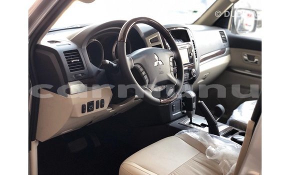 Buy Import Mitsubishi Pajero Other Car in Import - Dubai in Region of Bouenza Buy Import Mitsubishi Pajero Other Car in Import - Dubai in Region of Bouenza