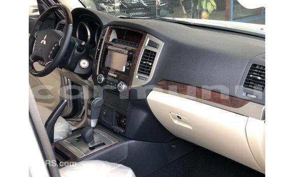 Buy Import Mitsubishi Pajero Other Car in Import - Dubai in Region of Bouenza Buy Import Mitsubishi Pajero Other Car in Import - Dubai in Region of Bouenza