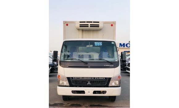 Buy Import Mitsubishi Carisma White Car in Import - Dubai in Region of Bouenza Buy Import Mitsubishi Carisma White Car in Import - Dubai in Region of Bouenza